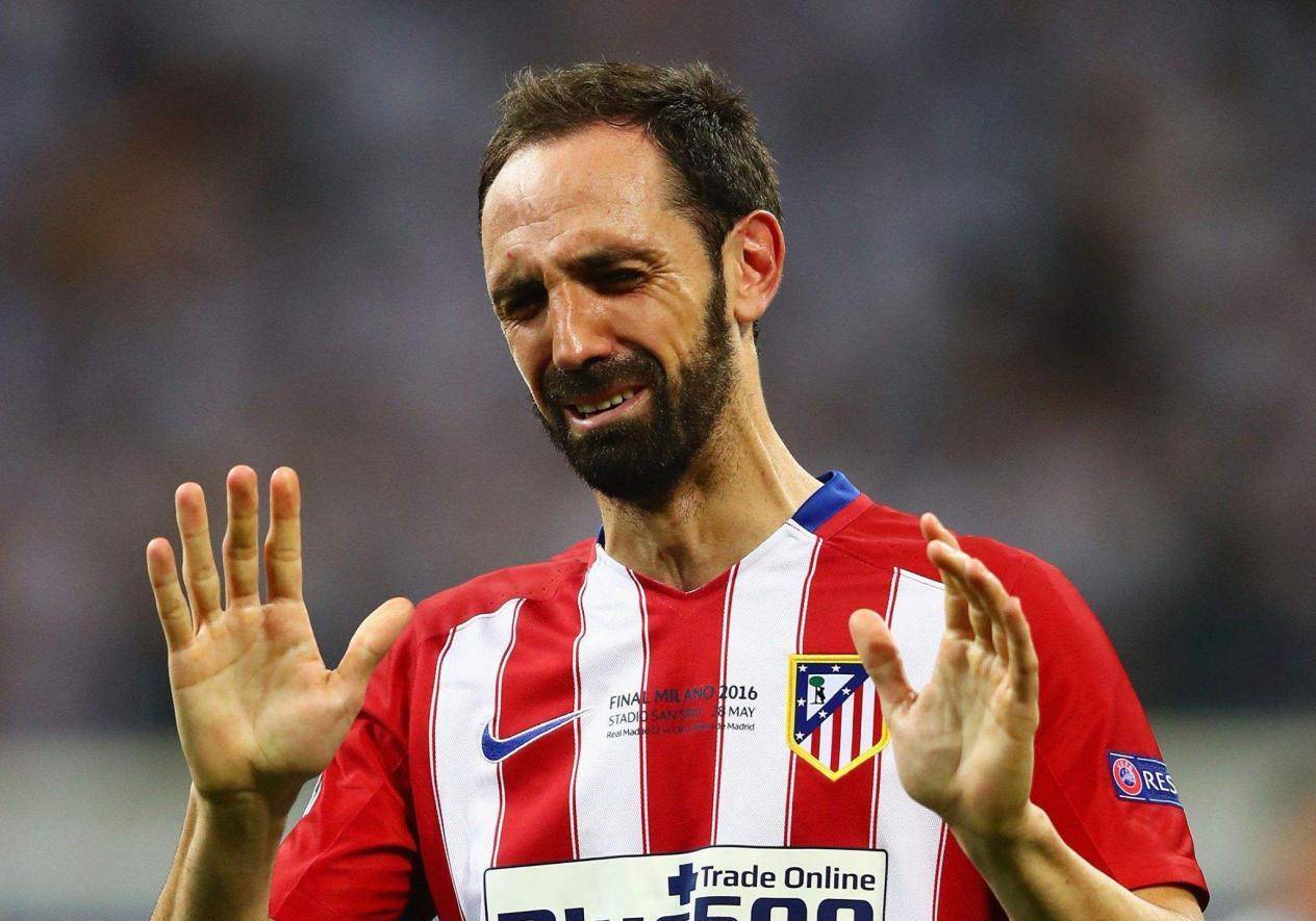 包含南特队后卫中场频频失误,惊险获胜的词条 包含南特队后卫中场频频失误,惊险获胜的词条