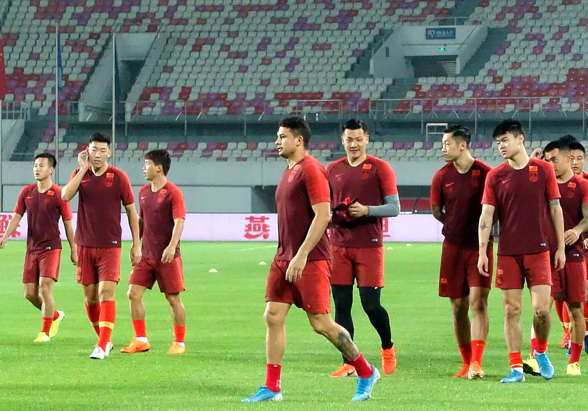 激烈比赛中球员充分发挥实力 激烈比赛中球员充分发挥实力