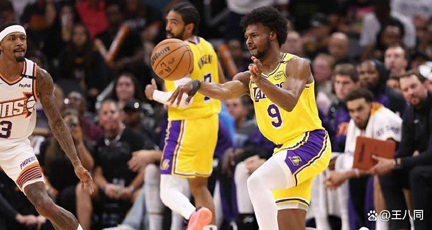 湖人队高光表现,制胜关键时刻 湖人队高光表现,制胜关键时刻