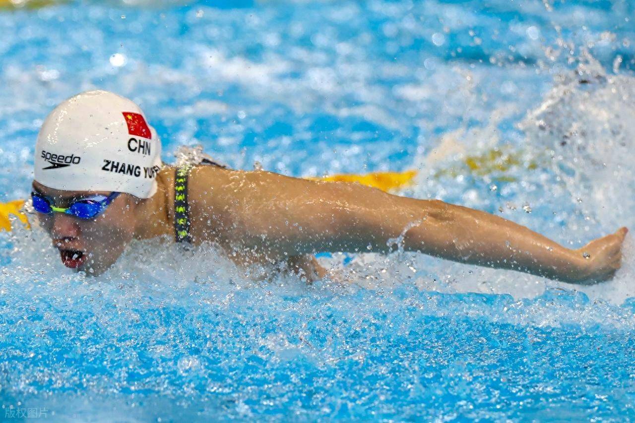 包含澳大利亚游泳选手飞速冲刺,登顶领奖台的词条 包含澳大利亚游泳选手飞速冲刺,登顶领奖台的词条