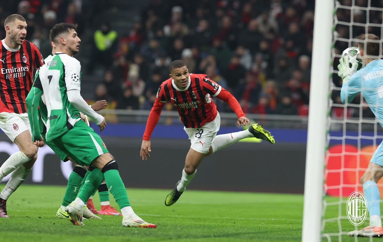 包含欧洲足坛顶级豪门对抗,球场风暴再度席卷的词条 包含欧洲足坛顶级豪门对抗,球场风暴再度席卷的词条