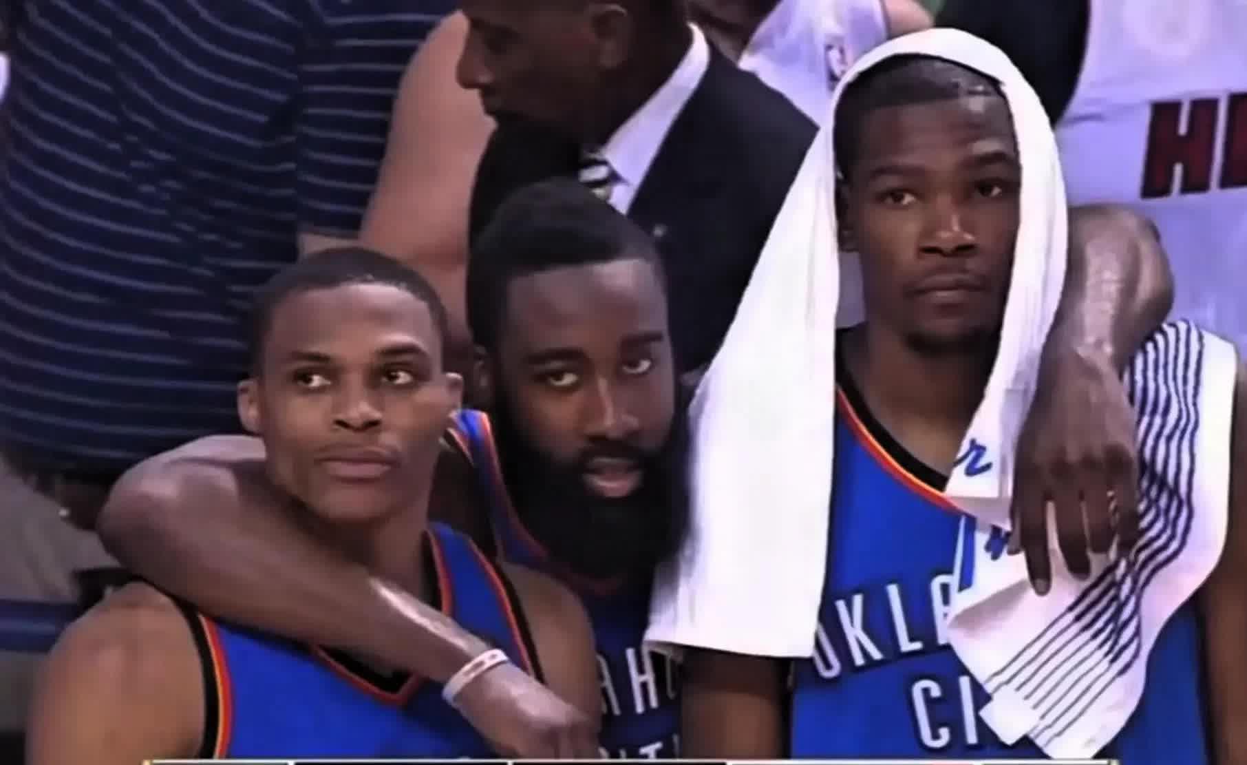 雄鹿队主场战胜雷霆队,重返西部第一 雄鹿队主场战胜雷霆队,重返西部第一