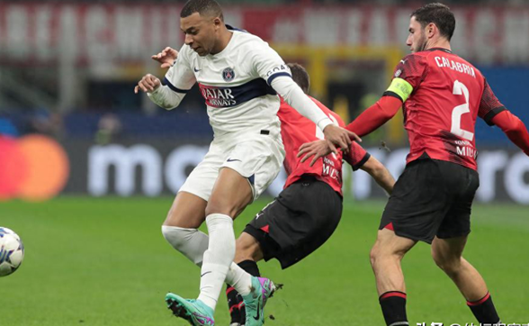 关于紧追劲敌,球队创造历史性胜利的信息 关于紧追劲敌,球队创造历史性胜利的信息