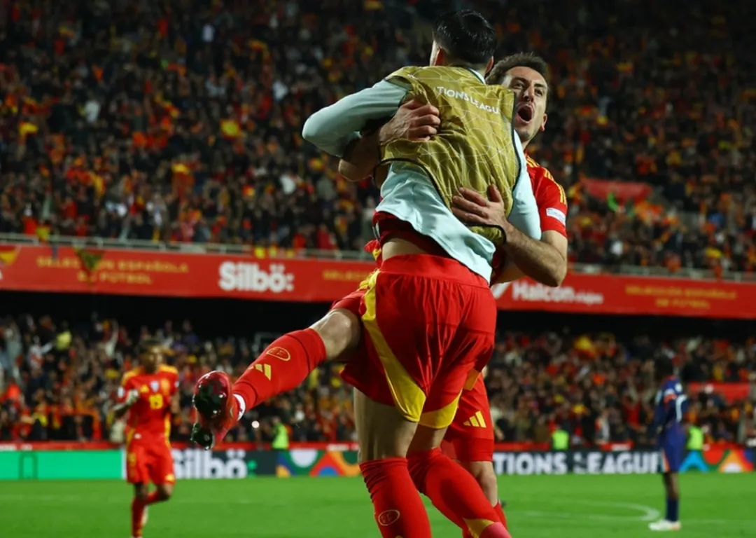 关于荷兰惊险胜奥地利,斩获欧洲杯强资格的信息 关于荷兰惊险胜奥地利,斩获欧洲杯强资格的信息