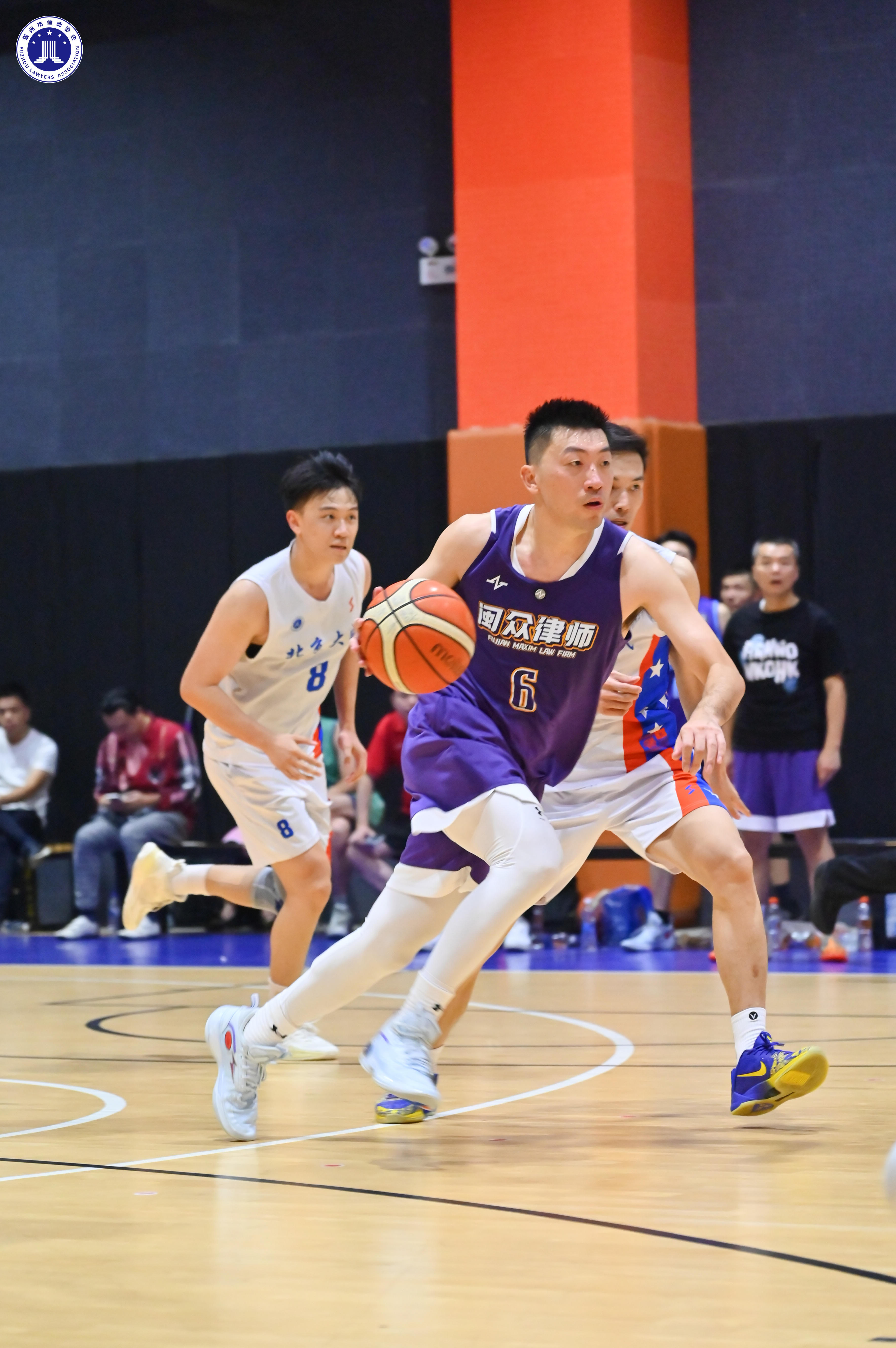 高水平的篮球比赛让人心潮澎湃 高水平的篮球比赛让人心潮澎湃