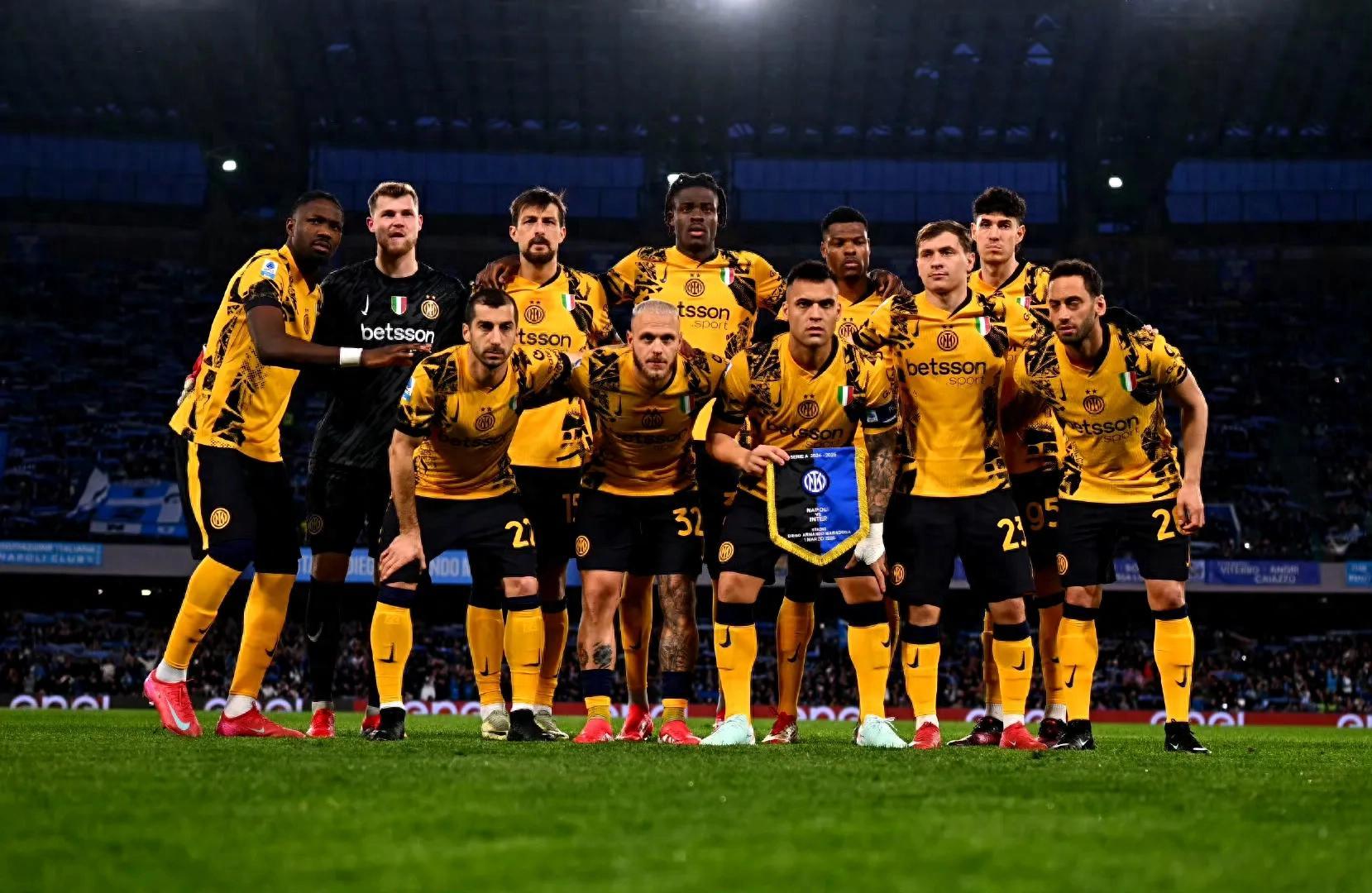 关于意甲联赛进入白热化阶段,球队团结一心的信息 关于意甲联赛进入白热化阶段,球队团结一心的信息