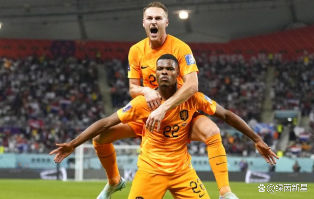 荷兰队惜败摩洛哥队,无缘晋级 荷兰队惜败摩洛哥队,无缘晋级