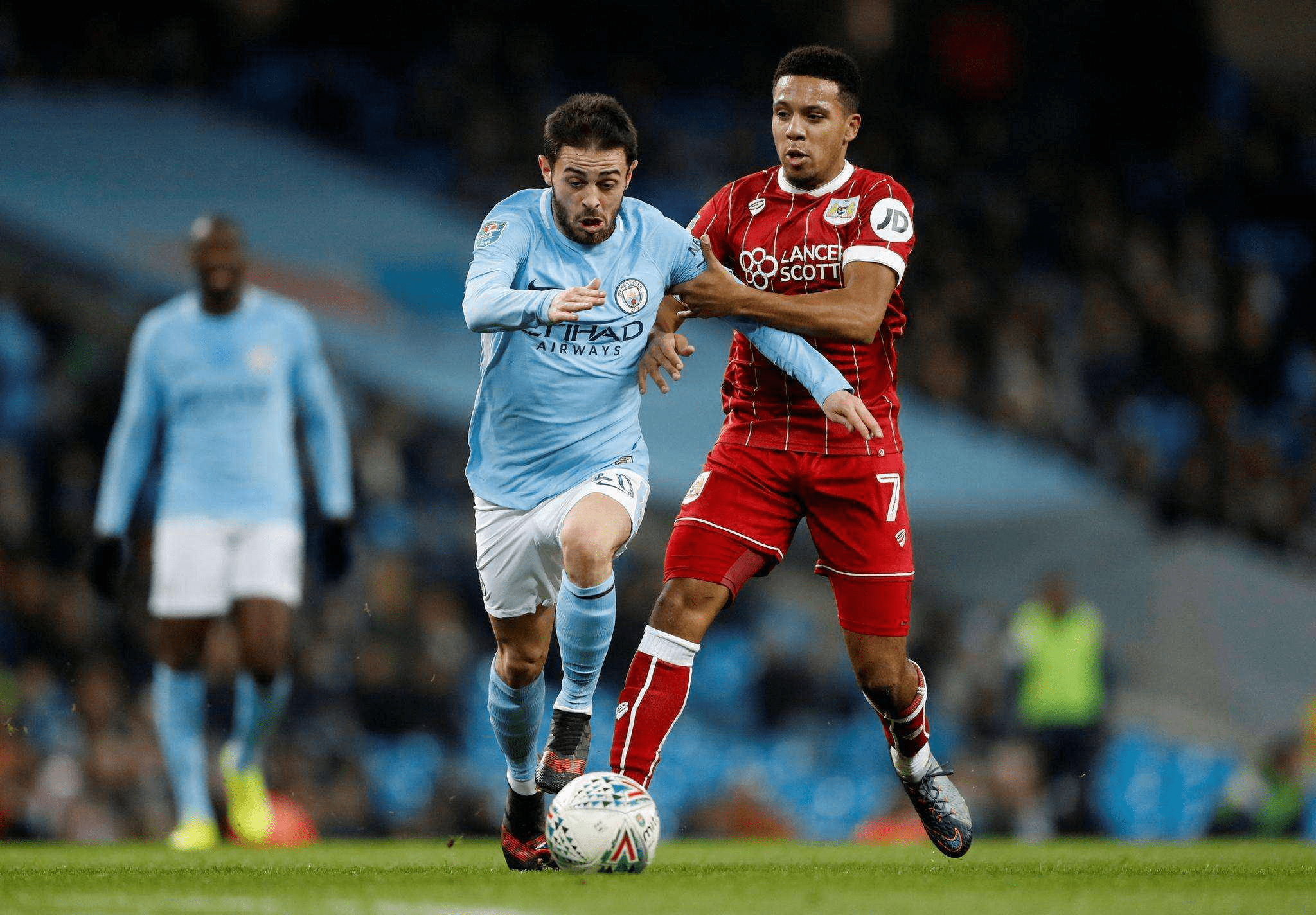 里奇勒姆主场一举击退对手,全队士气高昂的简单介绍 里奇勒姆主场一举击退对手,全队士气高昂的简单介绍