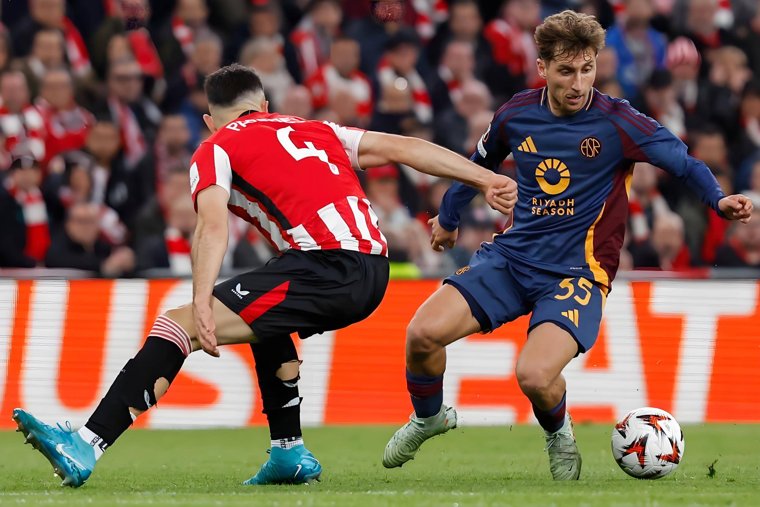 包含赛季关键战役，球员实力对决争夺胜利的词条