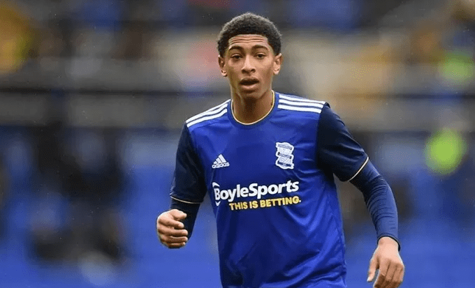 包含曼联轻取挪威,佩德里状态火热的词条 包含曼联轻取挪威,佩德里状态火热的词条