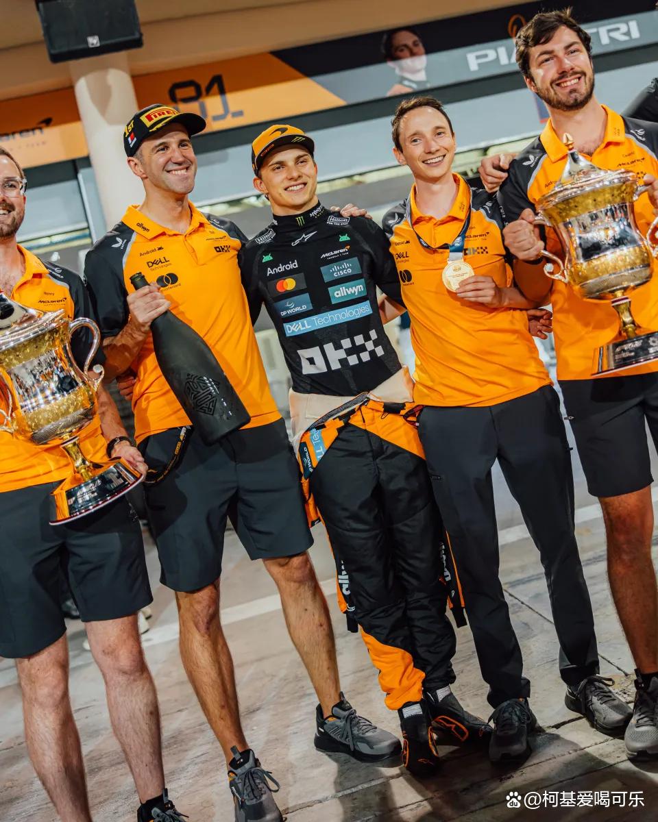 雷诺车队绝杀红牛车队，皮亚斯特里带队取胜